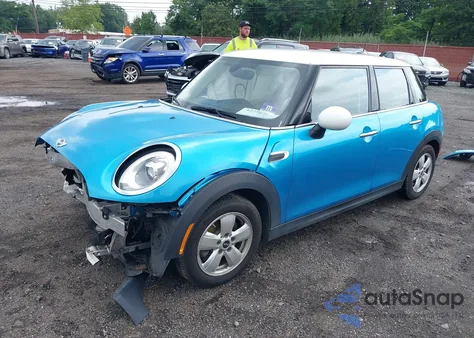 2016 Mini Hardtop Cooper из США, поврежденный, VIN WMWXU1C52G2D10844